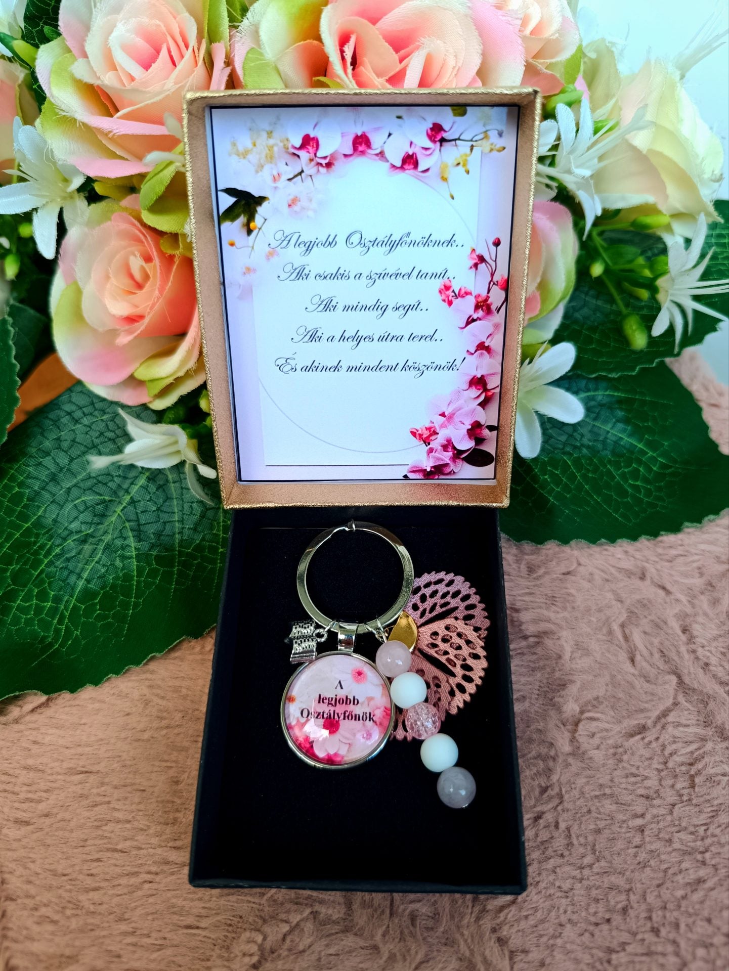 Ajándék pedagógusnak választható felirattal rózsakvarc